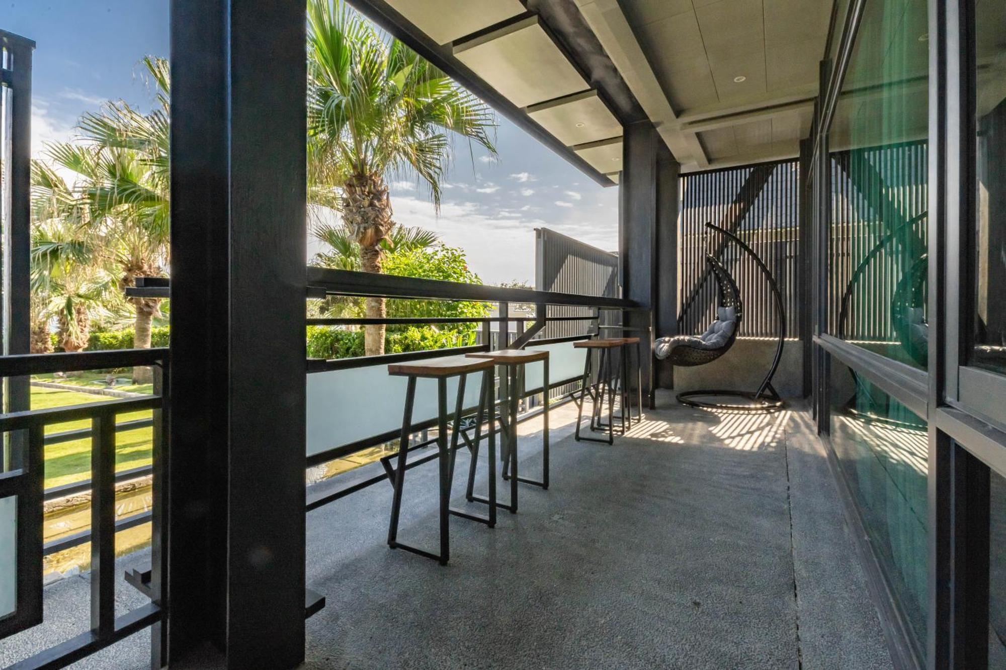 Seaview Villa Coastal Estate Yanliau Exterior photo